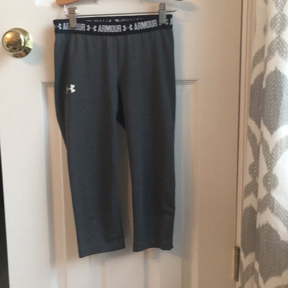 Kids under armour capri leggings